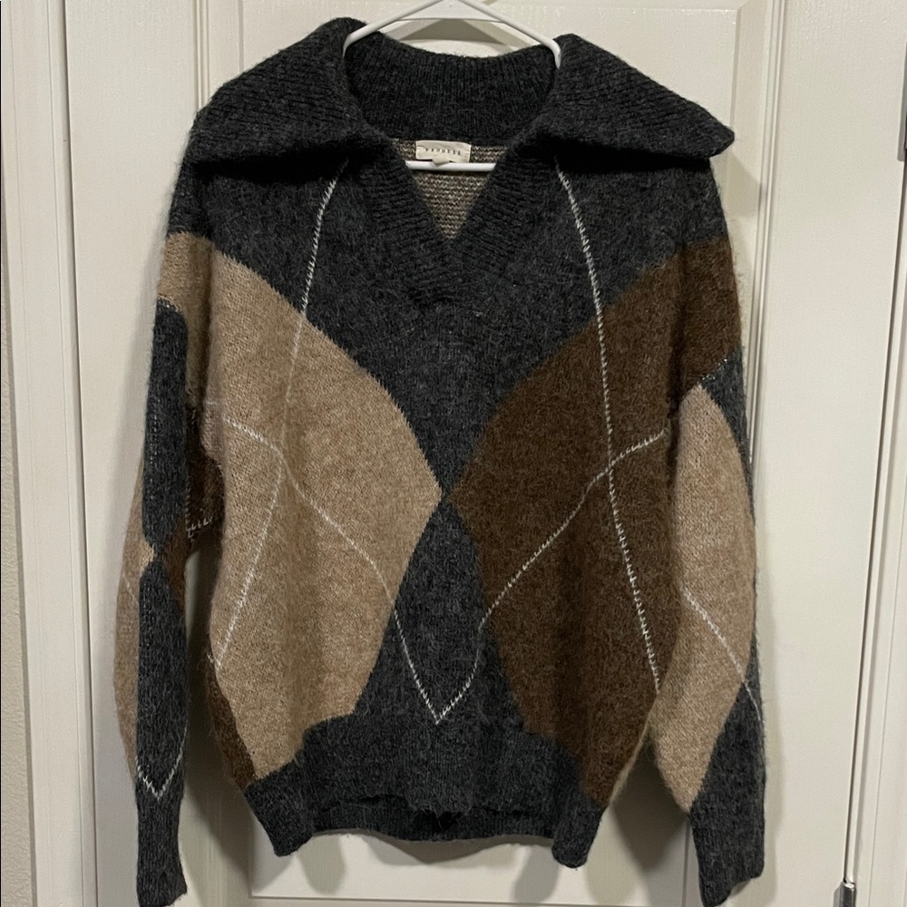 Promesa Geometric Sweater - Black, Brown, and Tan